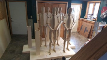 breakdown steel and wood stand for a Pisan half armor