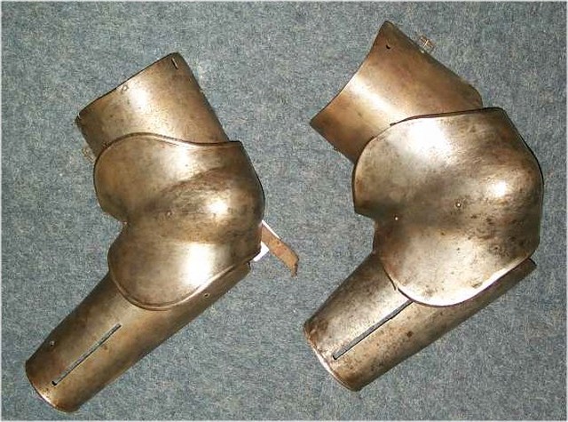 Two left Italian or possibly south german splint arms